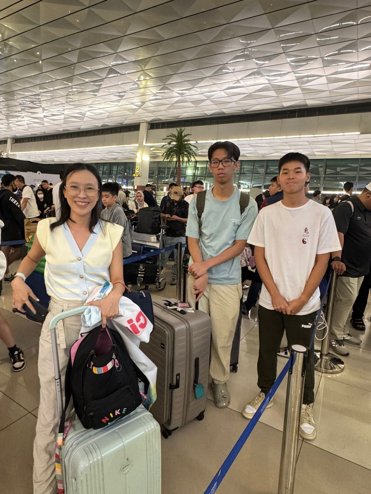 Lynda with MMC students at Jakarta airport departure